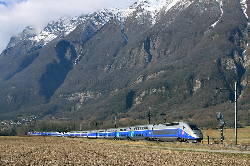 UM TGV Duplex(1).JPG